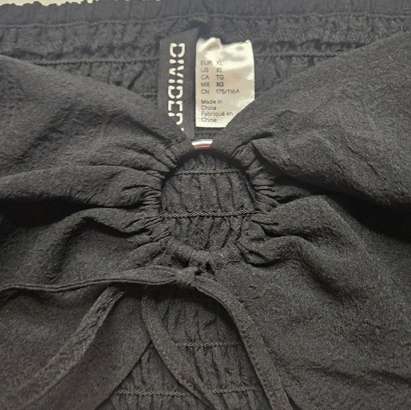 Divided Juniors Black Long Sleeve Cropped Top Size XL - Picture 2 of 11